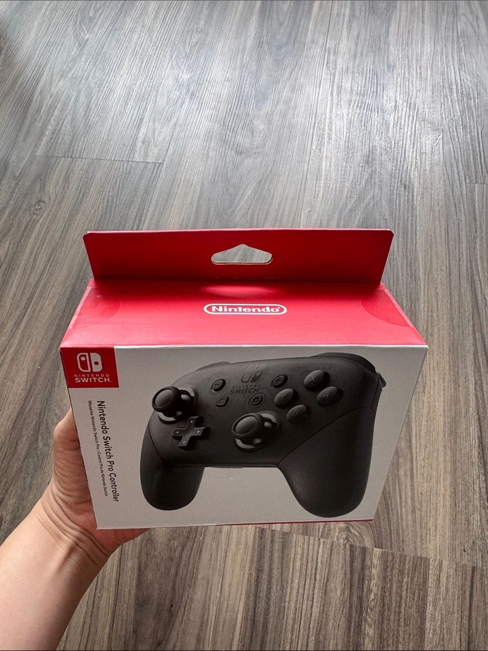BRAND NEW Nintendo switch pro controller